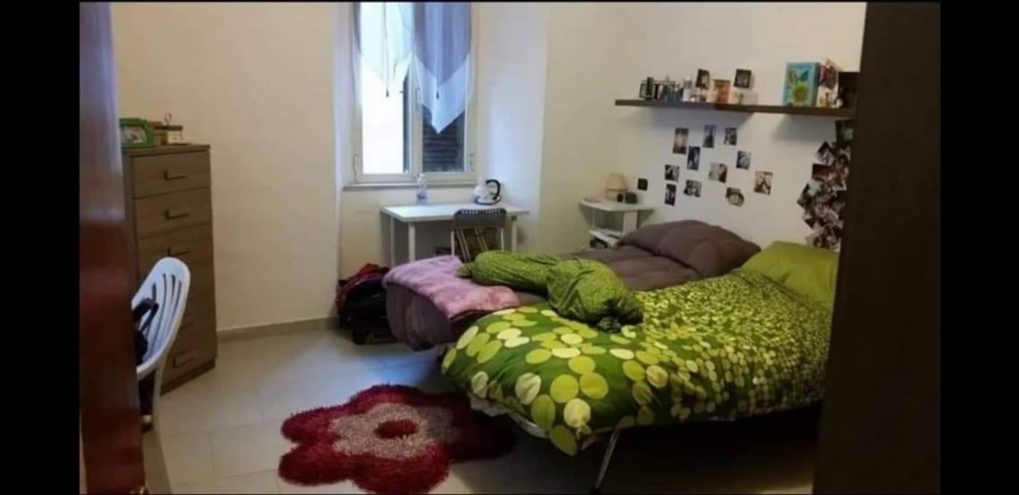 Vendesi grazioso appartamento in Centro Urbino: Piccolo contesto, 2 camere e doppi servizi - immagine 3